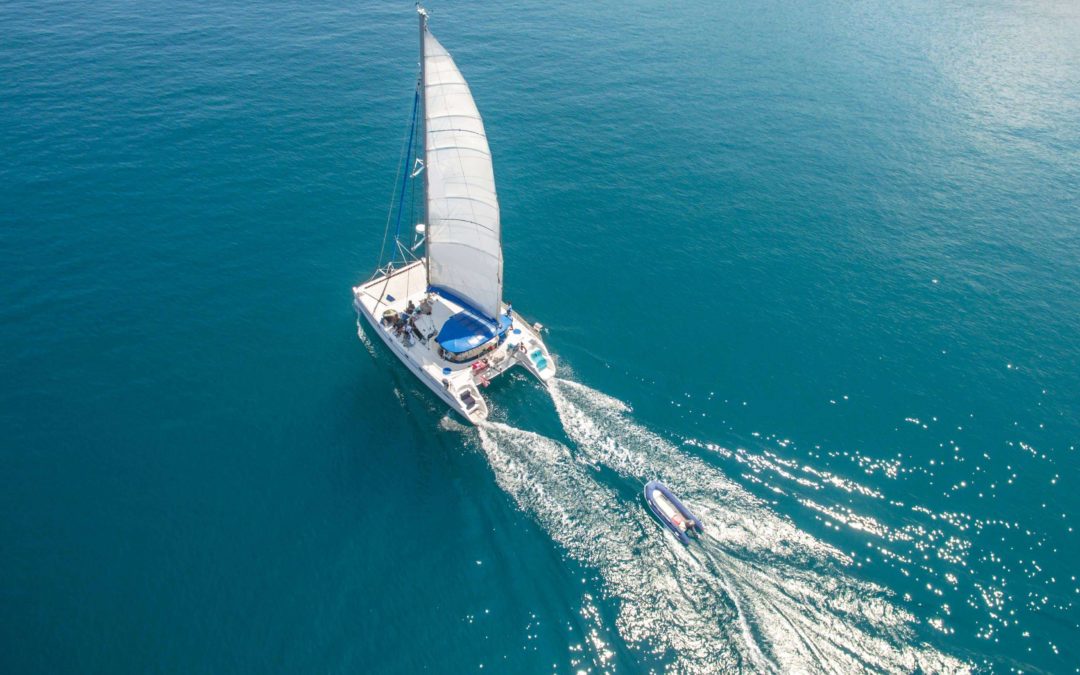 Catamaran ou monocoque ? Le comparatif